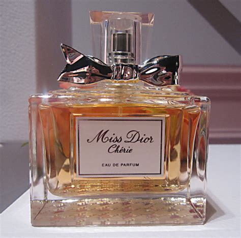 Review Miss Dior Chérie Eau De Parfum