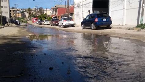 AGUAS NEGRAS EN LAS CALLES DEL MURÚA EN TIJUANA BC Reporteros