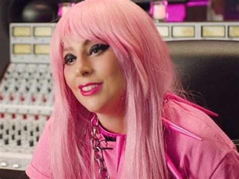Lady Gaga Reveals She Is On Antipsychotic Medication The Advertiser
