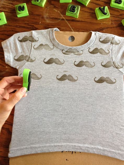The outcome would be ridiculously cool. DIY Hand Stamped T-Shirts Tutorial