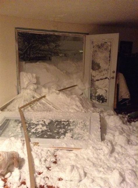Buffalo Snow Storm So Deep The Pressure Broke Down Doors And Windows