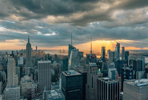 Sunset View Of The Midtown Skyline At Sunset In Manhattan New York