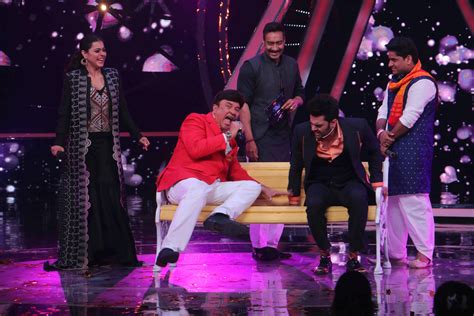 Ajay Devgan Kajol On The Sets Of Indian Idol 10 At Yashraj Studios In