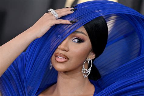 Download Cardi B Pictures