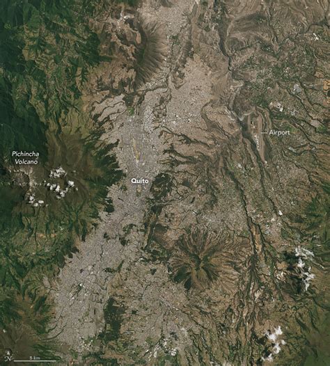 Three Decades Of Urban Expansion In Quito