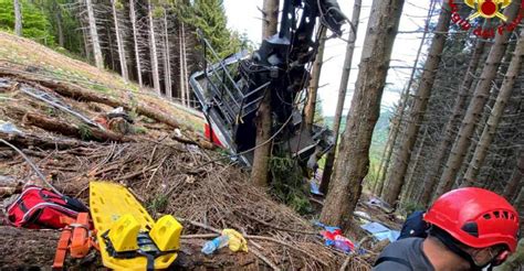 Italian Cable Car Crash Kills At Least 13 Tag911 Pinoy Talaga