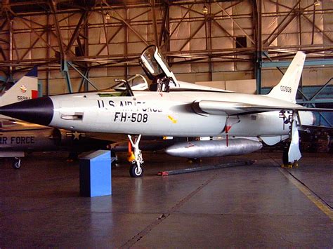 Мягкие шаги партизан по устланной мхом земле. List of surviving Republic F-105 Thunderchiefs | Military ...