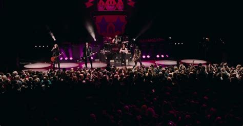 Slash Featuring Myles Kennedy And The Conspirators Living The Dream Tour