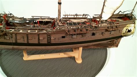 Jolly Roger Pirate Boat Plastic Model Sailing Ship 1130 Scale