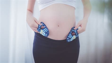 Heres When Your Belly Drops During Pregnancy