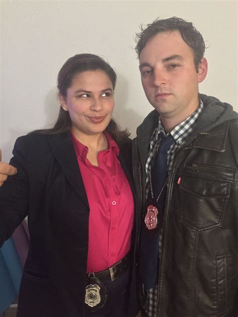 Jake Peralta And Amy Santiago From Brooklyn 99 For A Diy Halloween