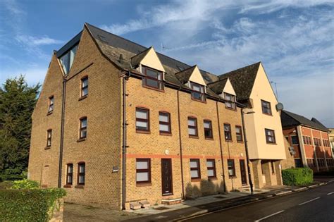 Glebe Road Chelmsford City Centre 1 Bedroom Apartment William H Brown