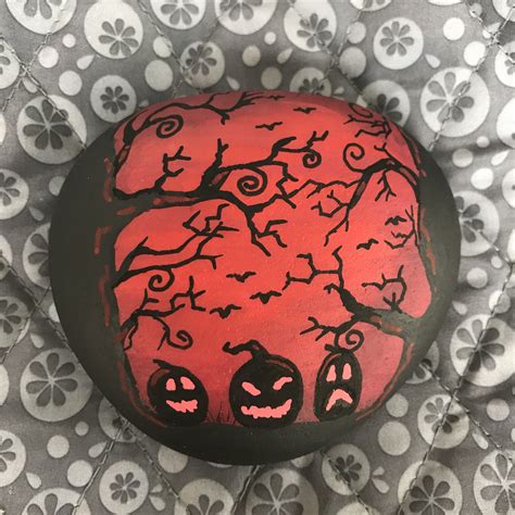 80 Scary Halloween Painted Rock Ideas Painted Rocks Rock Painting