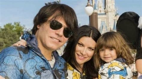 Laura Pausini Come è Diventata La Figlia Paola Carta