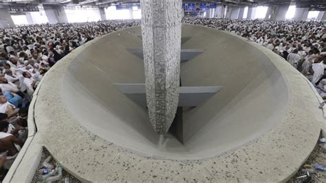 Muslim Pilgrims Stone Devil In Final Hajj Rite The Times Of Israel