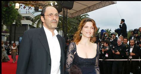 Alter ego d'agnès jaoui, il incarnait l'éternel râleur du cinéma français. Agnès Jaoui et Jean-Pierre Bacri - Festival de Cannes 2004 ...