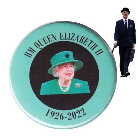 Queen Elizabeth Ii Button Pin Badge 5cm In Memory Of The Queen 1926
