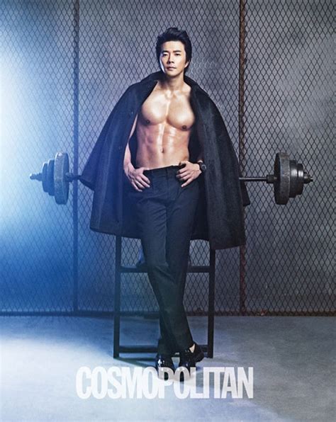 Gambar Foto Kwon Sang Woo Di Majalah Cosmopolitan Edisi Februari 2013