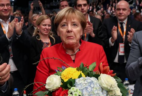 Merkels Neue Härte Kommt Vielen Delegierten Zu Spät Hintergrund Rnz