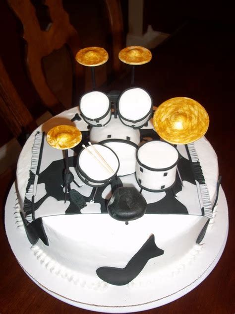 10 Drum Themed Birthday Cakes And Cupcakes Photo Drum Set Birthday