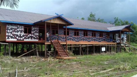 Mengenal 4 Rumah Betang Rumah Adat Kalimantan Tengah