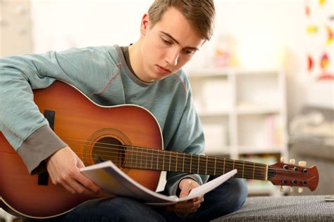 15 Mejores Cursos Para Aprender A Tocar Guitarra En 2022