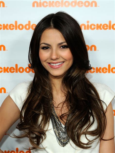 Victoria Justice 2010 Nickelodeon Hosts 2010 Upfront Presentation In Nyc March 11 Pretty