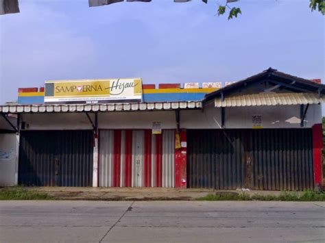 Demikian informasi tentang desain rumah minimalis terbaru telah kami sampaikan, sebagai bentuk untuk menghargai tulisan dan artikel dari kami, kalian bisa menyebar luaskan kalau dirasa artikel ini. Membangun Rumah Ruko Minimalis Yang Menarik