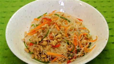 Add the harusame noodles to the boiling water. Simple yet tasty Chicken Harusame glass noodles (No Talk ...