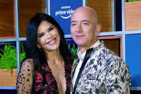 Jeff Bezos Sued By Girlfriend Sanchezs Brother Over Sext Scandal