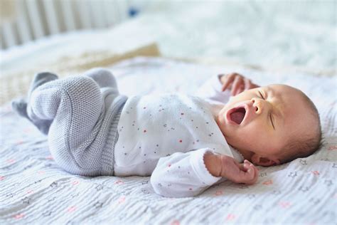 Erfahren sie alles zu leistungen, services und angeboten der aok. Hoeveel slaapt een baby gemiddeld? | Davitamon