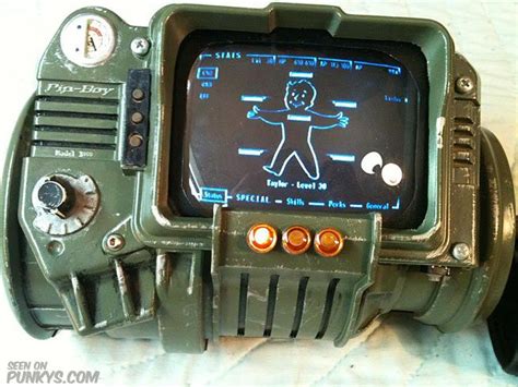 Working diy pip boy 3000 mk iv from fallout 4! Homemade Pip-Boy 3000 From Fallout 3 | Fallout cosplay ...