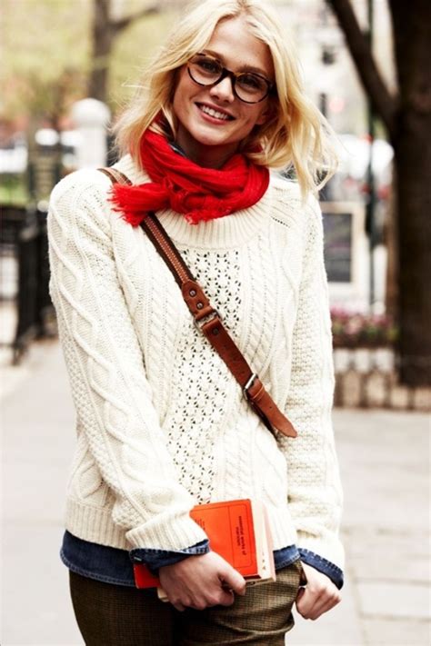 Classical And Preppy Outfits For Women
