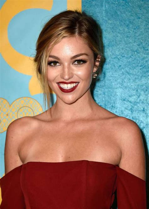 Dc Comics And Arrowverse Gotham Tv Show Woman Lili Simmons Aka Catwoman