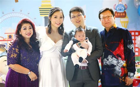 Vincent tan is married to pat tan née phua kim kee, popularly known as puan sri esther tan. Evan Tan Turns 100 Days Old At A Tsum Tsum-Themed Disney ...