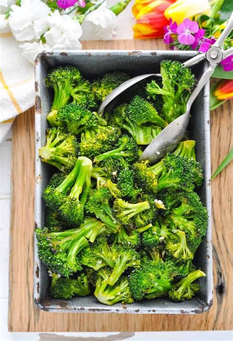 Recipe yields 6 to 8 servings. Garlic Roasted Broccoli Recipe | Recipe | Roasted broccoli recipe, Broccoli recipes, Side dish ...