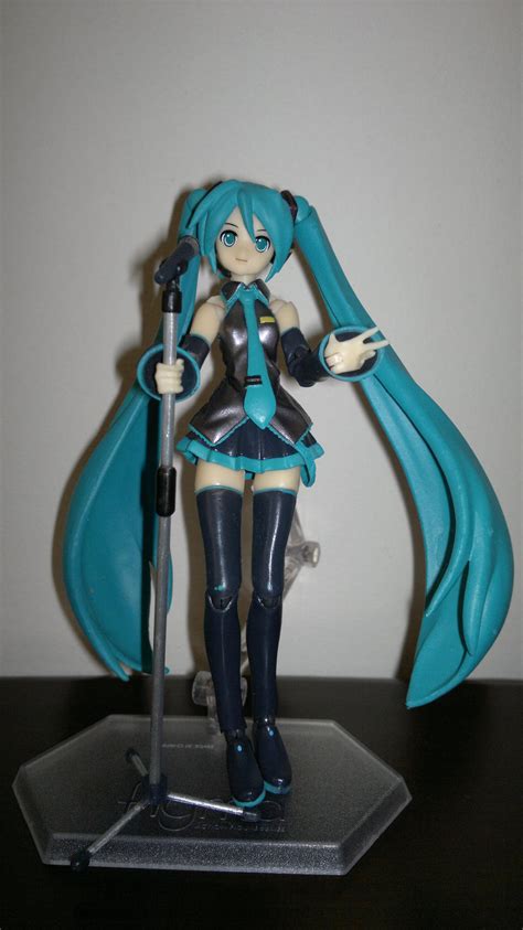 Hatsune Miku Figma Action Figure By Ng9 On Deviantart