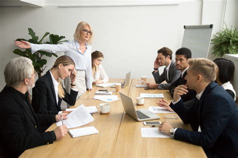 Estrategias de negociación y resolución de conflictos en RRHH