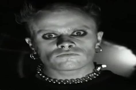 Con la sua voce inconfondibile era riuscito a fondere la tradizion. È morto Keith Flint: il cantante dei Prodigy aveva 49 anni ...