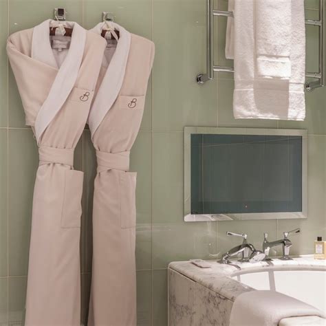 5 luxury hotels with the best bath amenities allure