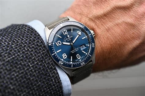 glashütte original seaq panorama date dive watch review specs and price