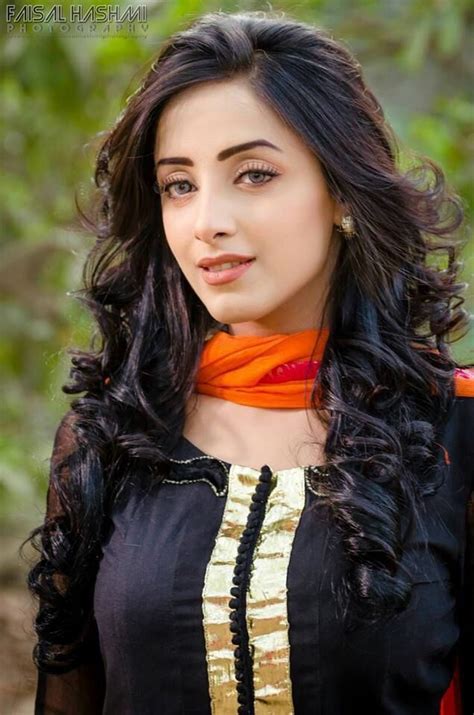 Sanamchaudhry Her Facial Features Beautiful Bollywood Actress