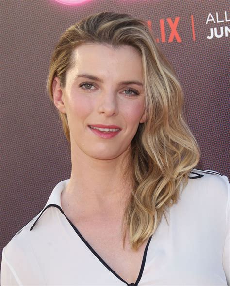 30 Betty Gilpin Pictures Asmara Gallery