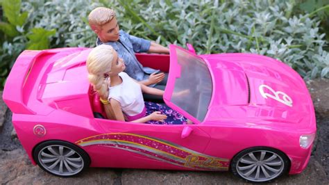 Barbie Convertible Radio Controlled Car Barbie Ultimate Puppy Mobile