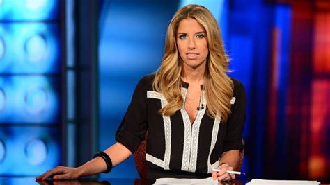 Ex Espn Anchor Sara Walsh A Unf Grad Says She Once Had Miscarriage On Air