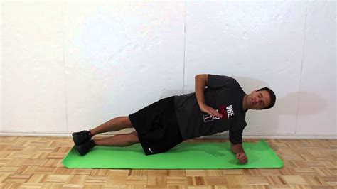 How To Do A Side Plank With A Leg Lift Youtube