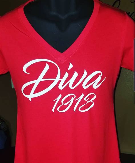 Delta Sigma Theta Custom Made Red V Neck Diva 1913 Etsy Delta Sigma