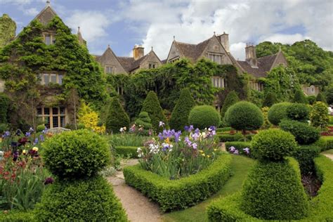 32 Amazing English Gardens & Gardening Ideas for Your Home