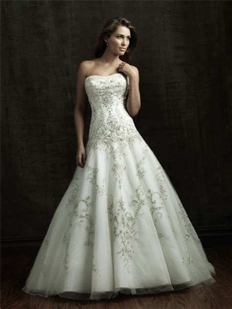 Ball Gown Strapless Satin Tulle Wedding Dress With Sparkle Embroidery