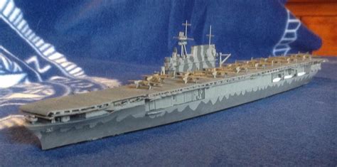 Uss Hornet Aircraft Carrier Waterline Plastic Model Military Ship Kit 1700 Scale